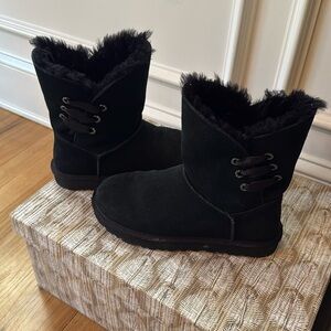 UGG women’s black boots Constantine